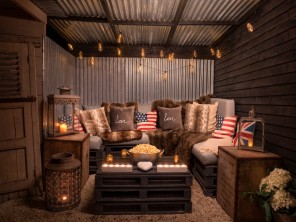 2 Bedroom Old Parlour Barn Conversion near Wrenbury, Cheshire, England